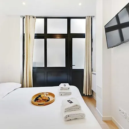 Apartment Appartement - 3P- Champs De Mars Tour Eiffel *